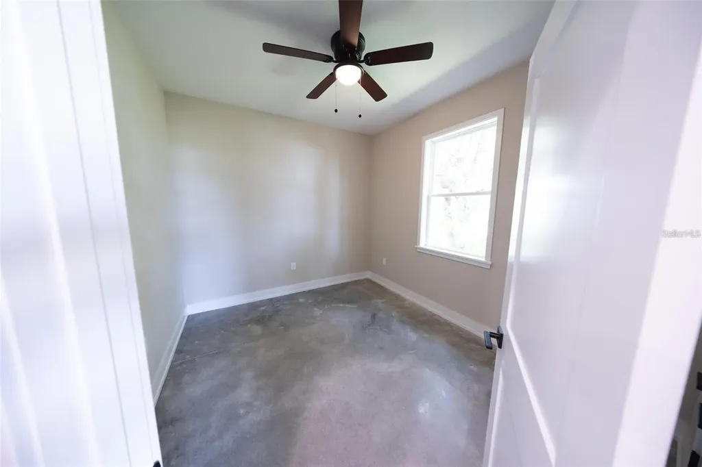 990 Thomas Road Eagle Lake FL 33839