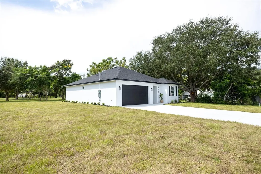 990 Thomas Road Eagle Lake FL 33839