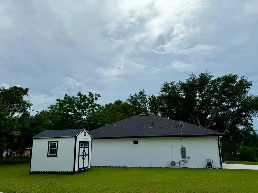 990 Thomas Road Eagle Lake FL 33839