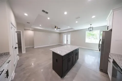 990 Thomas Road Eagle Lake FL 33839