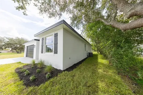 990 Thomas Road Eagle Lake FL 33839