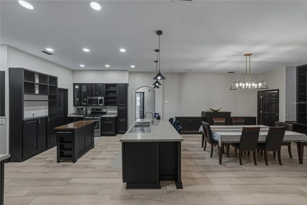 1808 Tangledvine Drive Wesley Chapel FL 33543