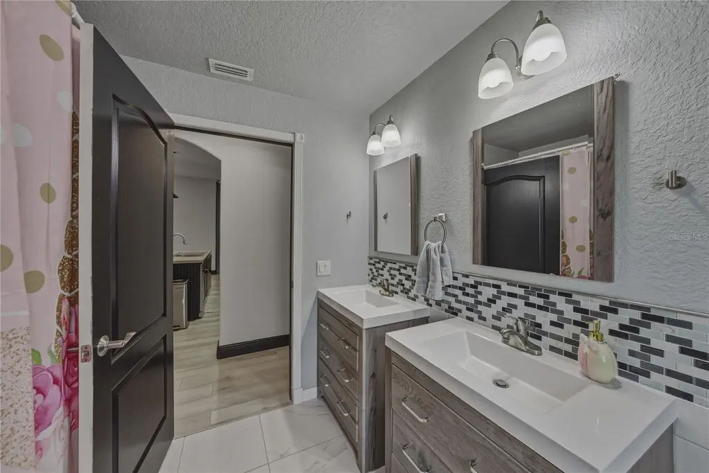 1808 Tangledvine Drive Wesley Chapel FL 33543