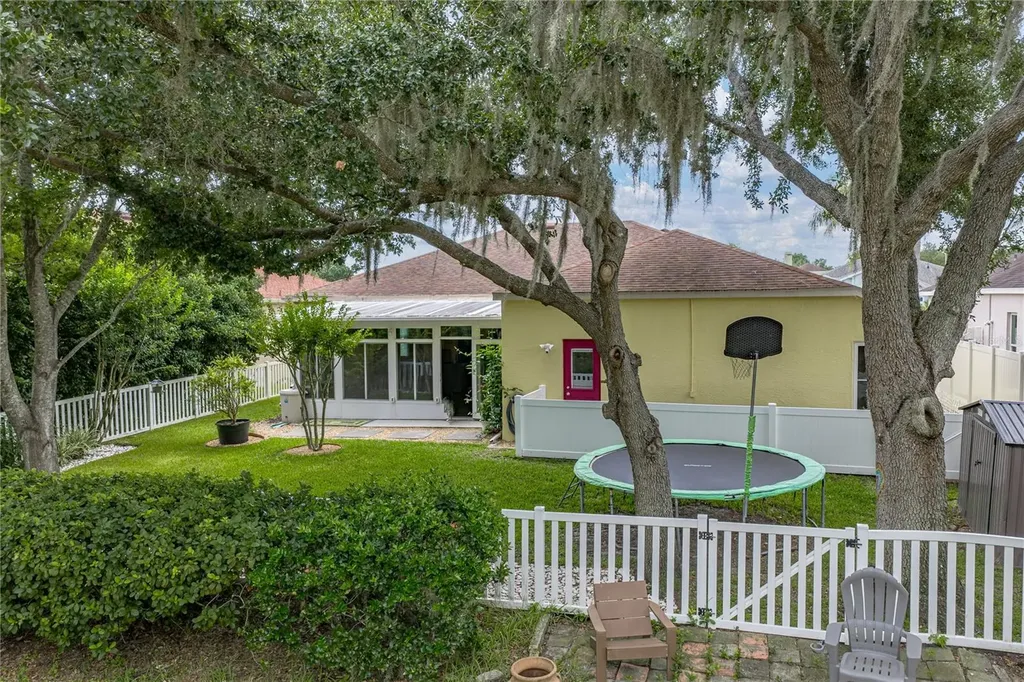 1808 Tangledvine Drive Wesley Chapel FL 33543