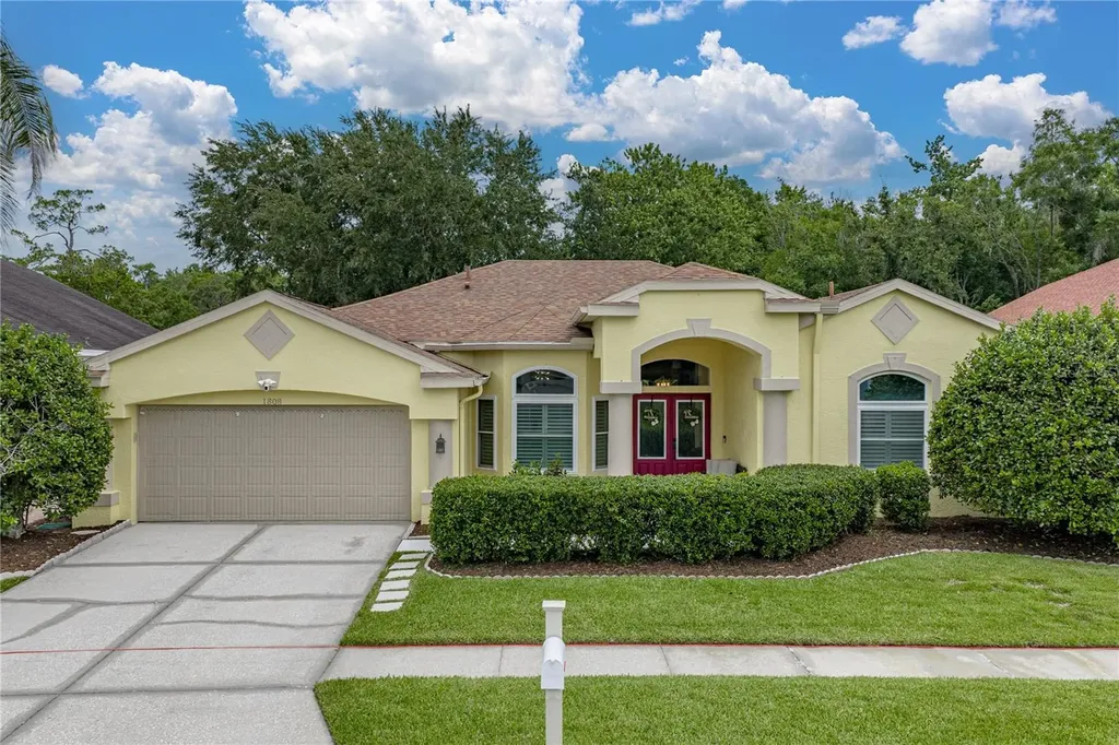 1808 Tangledvine Drive Wesley Chapel FL 33543