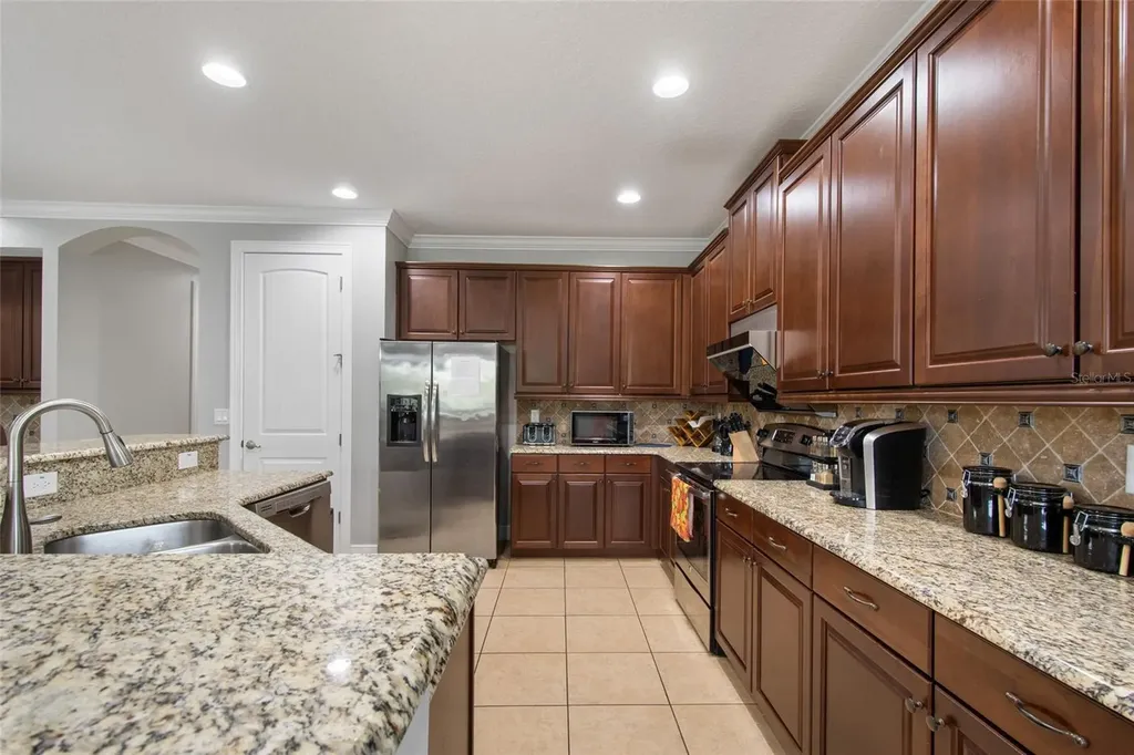 945 Desert Mountain Court Reunion FL 34747