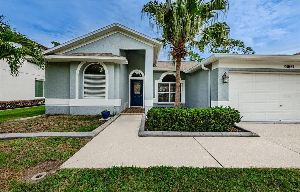 4801 Augusta Avenue Oldsmar FL 34677