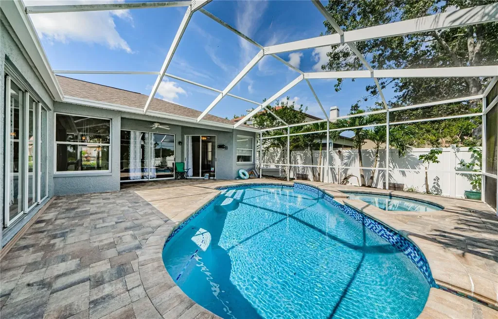 4801 Augusta Avenue Oldsmar FL 34677
