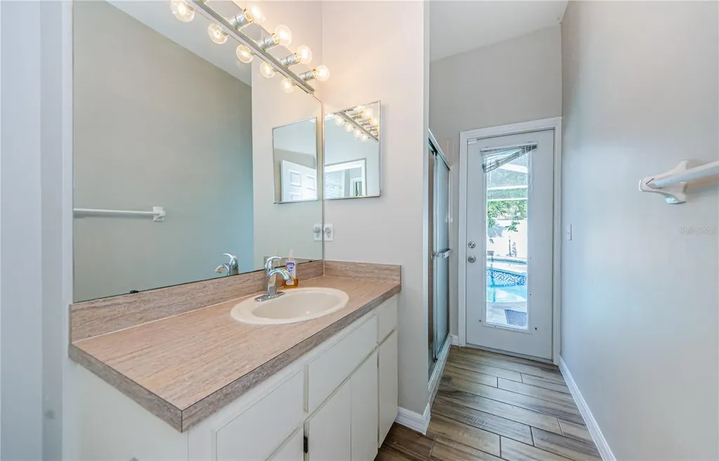 4801 Augusta Avenue Oldsmar FL 34677