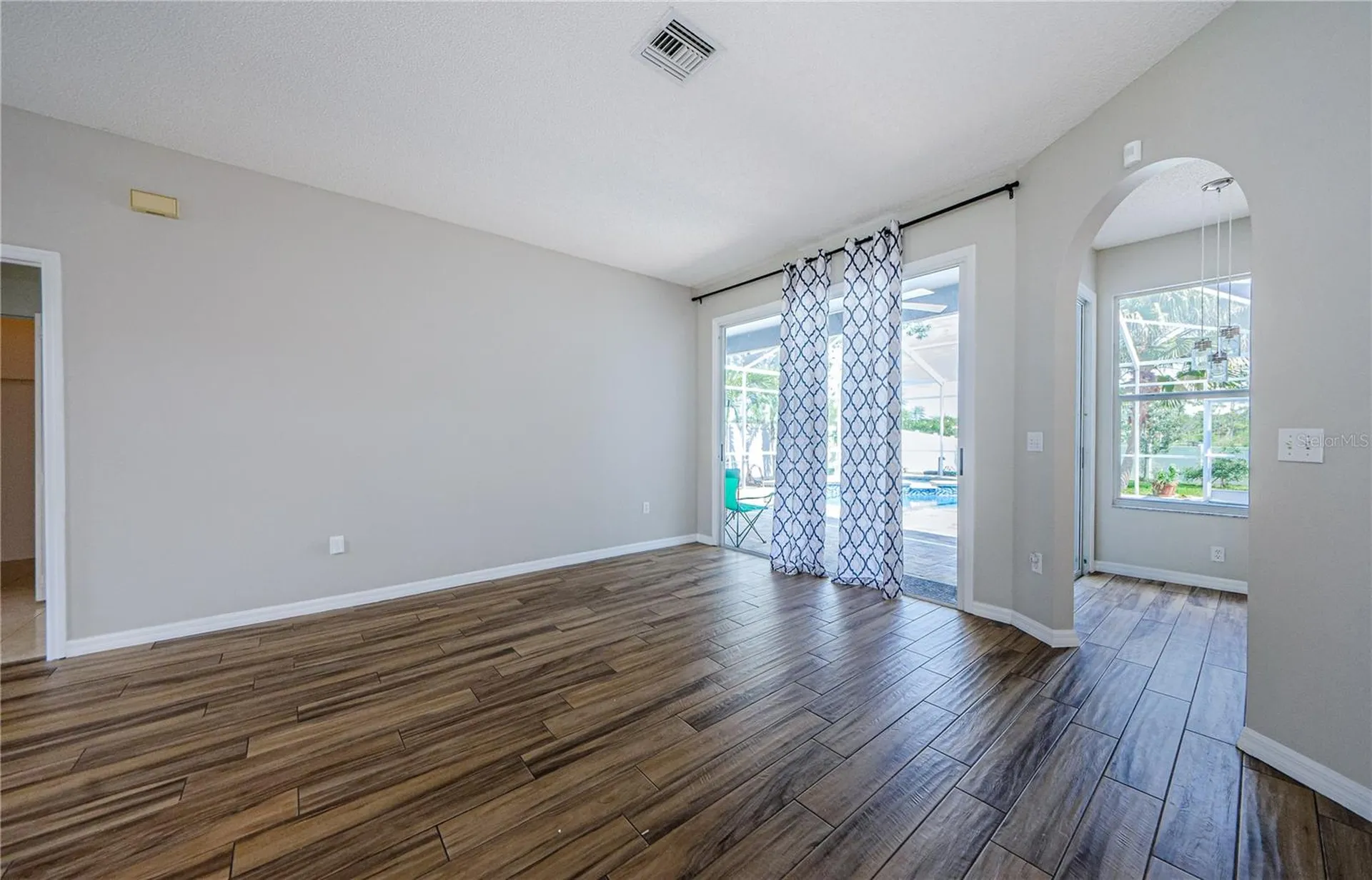 4801 Augusta Avenue Oldsmar FL 34677