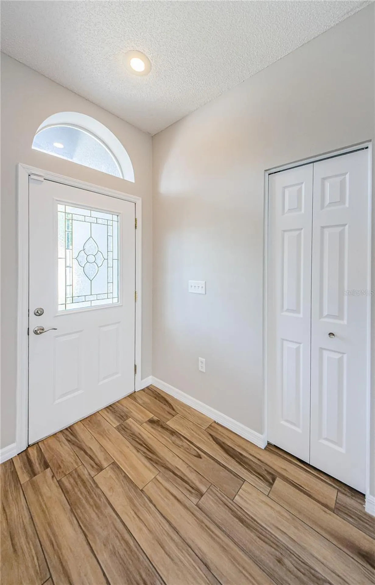 4801 Augusta Avenue Oldsmar FL 34677