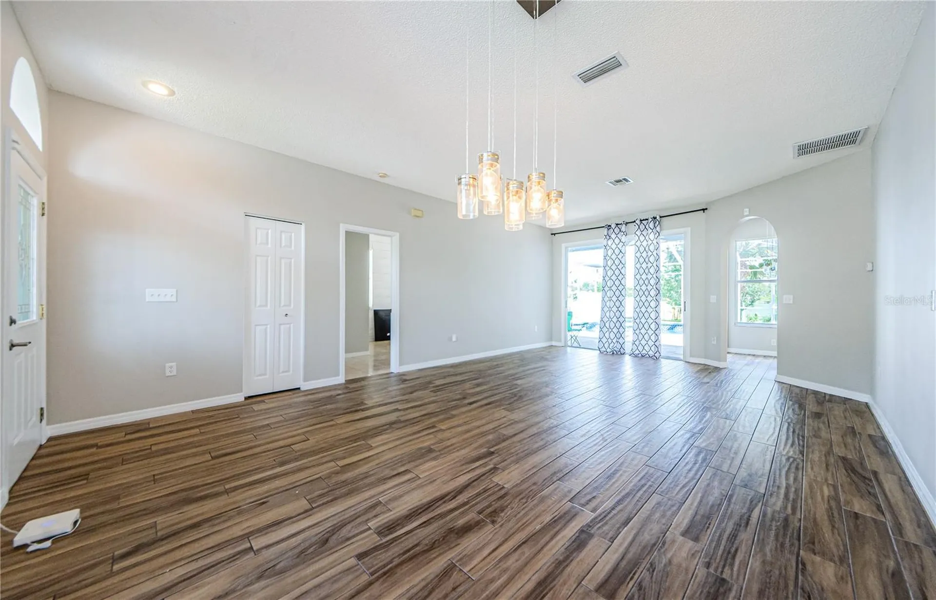 4801 Augusta Avenue Oldsmar FL 34677