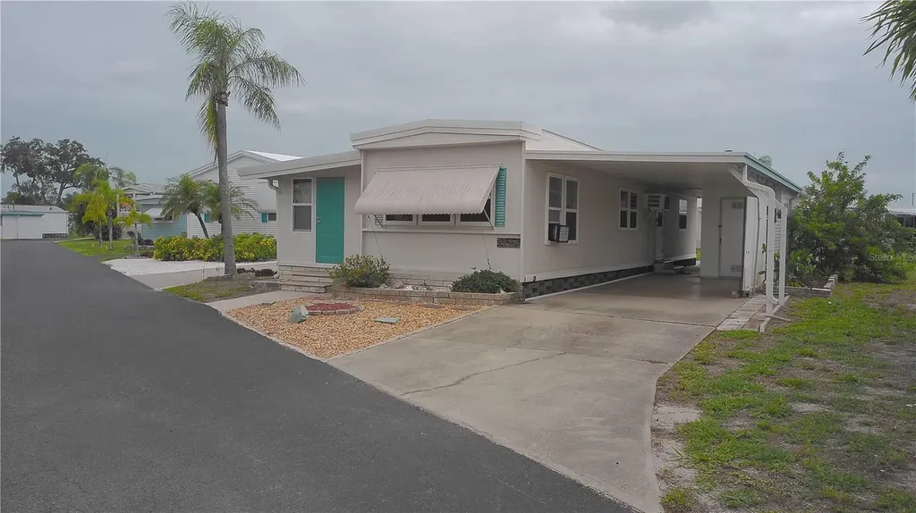 7234 Mount Fairfield Road NE St Petersburg FL 33702