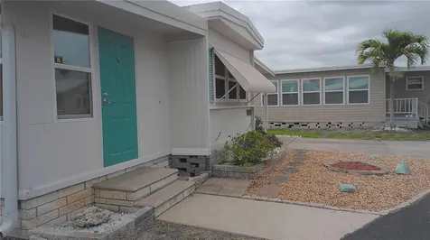 7234 Mount Fairfield Road NE St Petersburg FL 33702