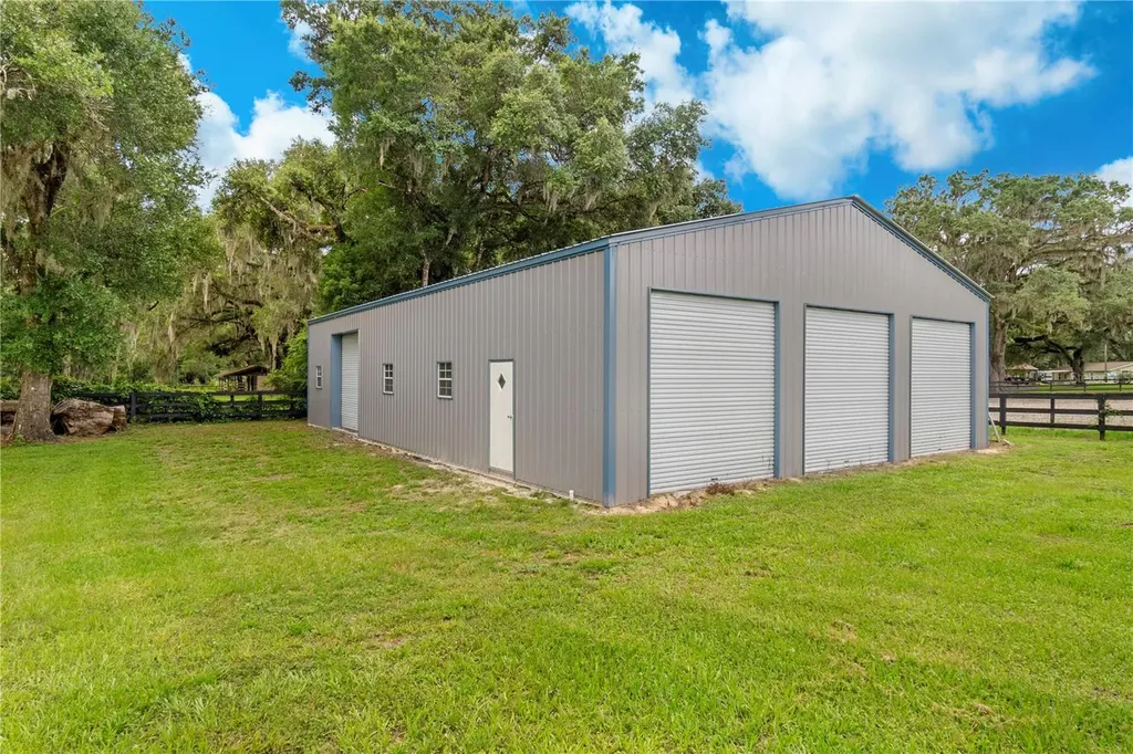 24 Lake Wood Circle Ocala FL 34482
