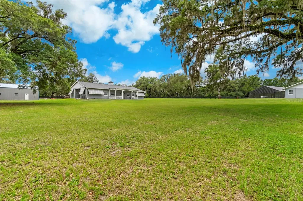 24 Lake Wood Circle Ocala FL 34482