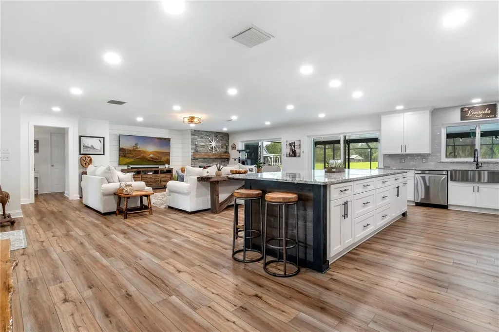 24 Lake Wood Circle Ocala FL 34482