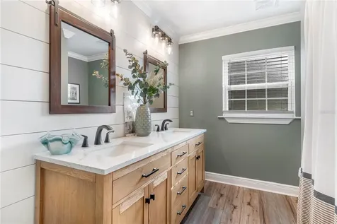 24 Lake Wood Circle Ocala FL 34482