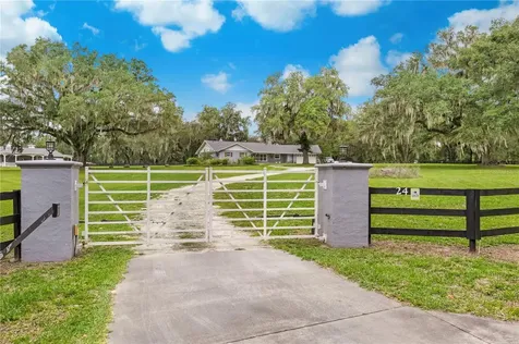 24 Lake Wood Circle Ocala FL 34482