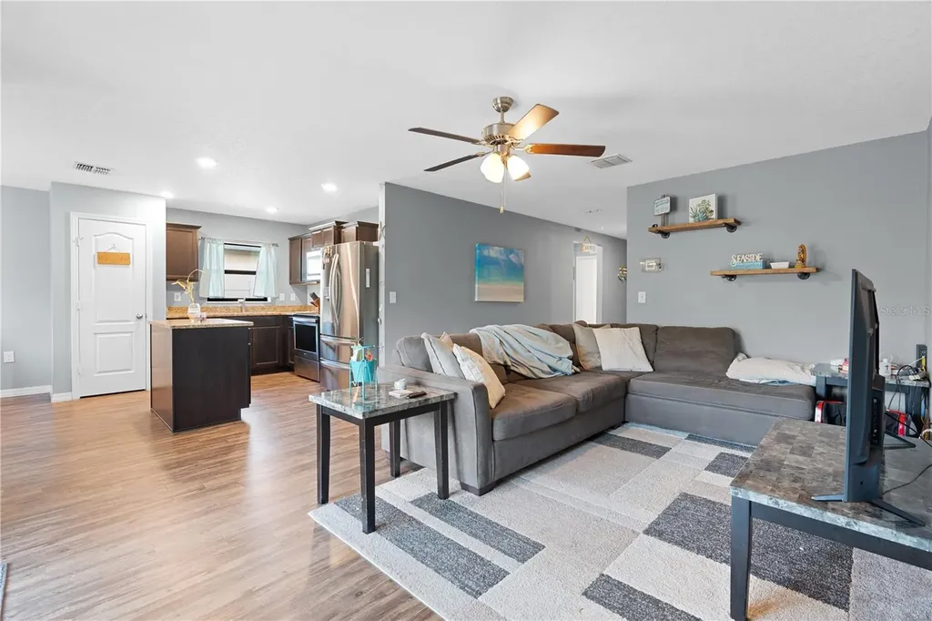 1717 Chatham Green Circle Ruskin FL 33570