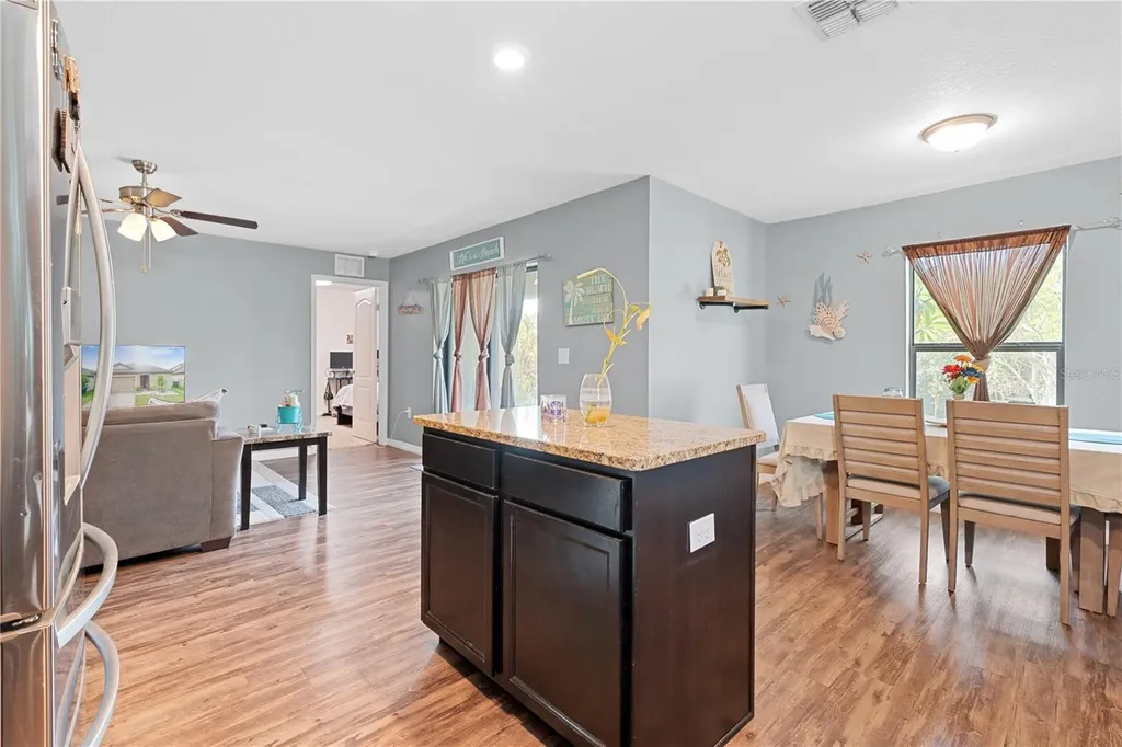 1717 Chatham Green Circle Ruskin FL 33570