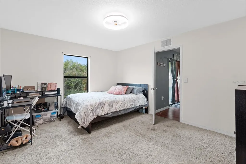 1717 Chatham Green Circle Ruskin FL 33570