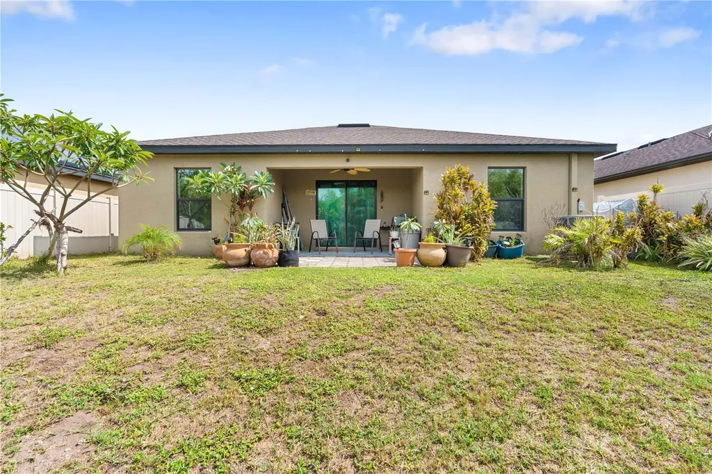 1717 Chatham Green Circle Ruskin FL 33570