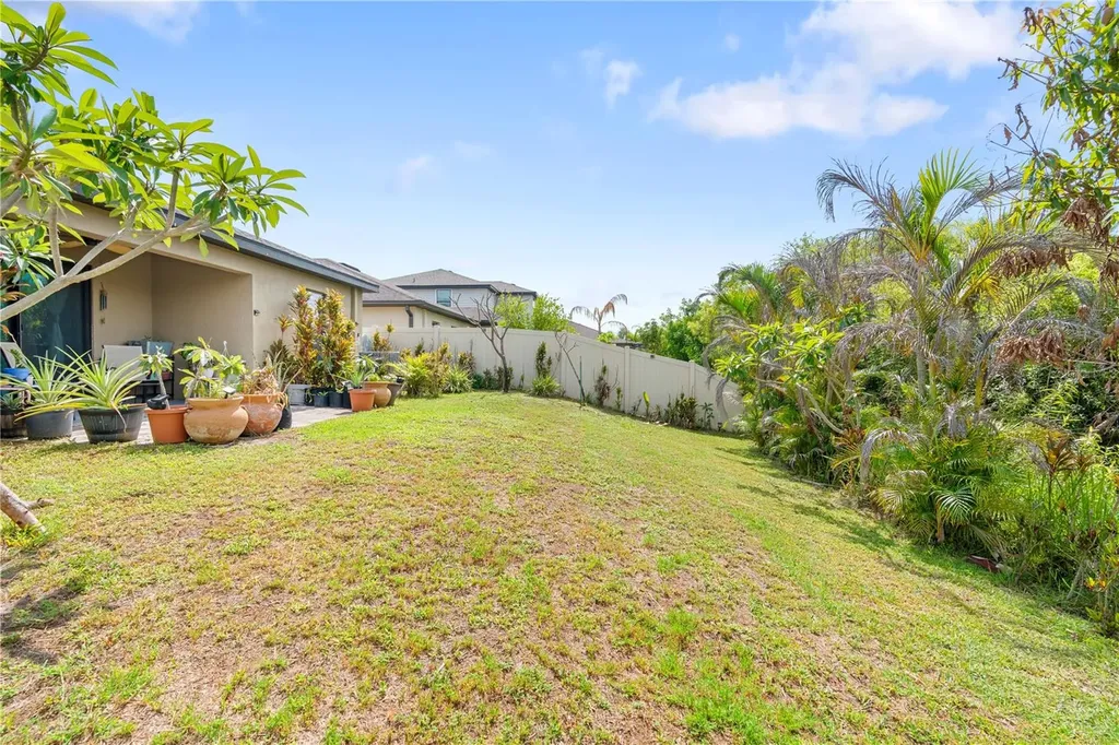 1717 Chatham Green Circle Ruskin FL 33570