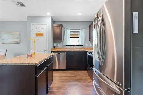 1717 Chatham Green Circle Ruskin FL 33570