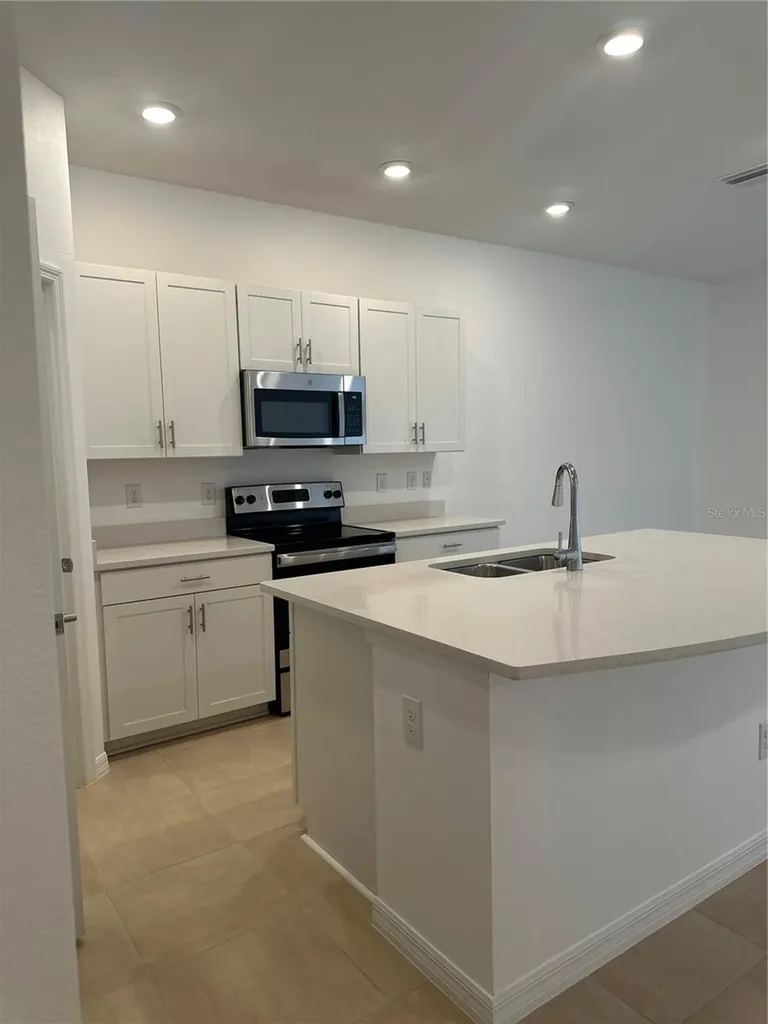2358 Paravane Way Wesley Chapel FL 33543