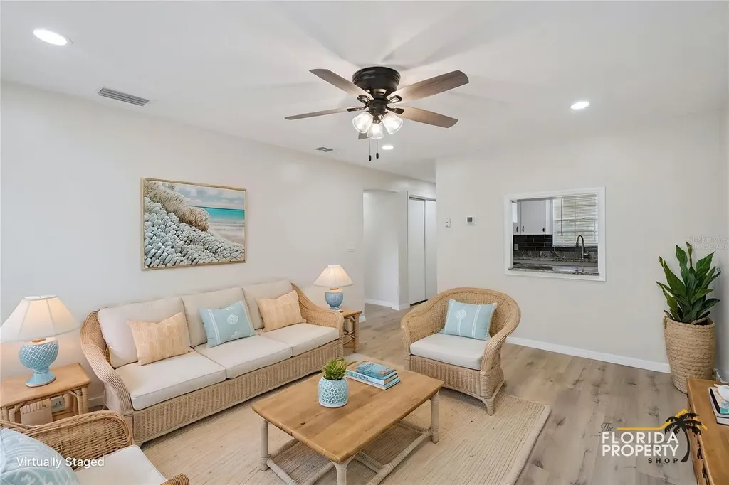 791 Lake Avenue Clermont FL 34711