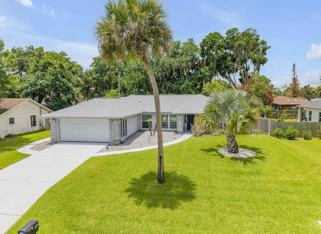 2418 Needle Palm Drive Edgewater FL 32141