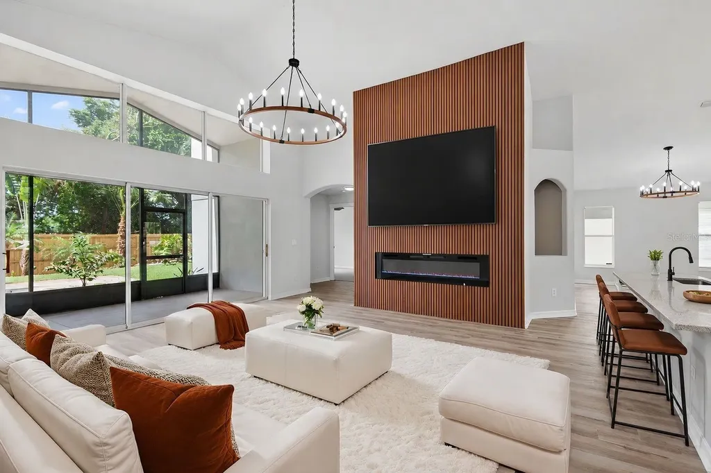 7705 Nottinghill Sky Drive Apollo Beach FL 33572