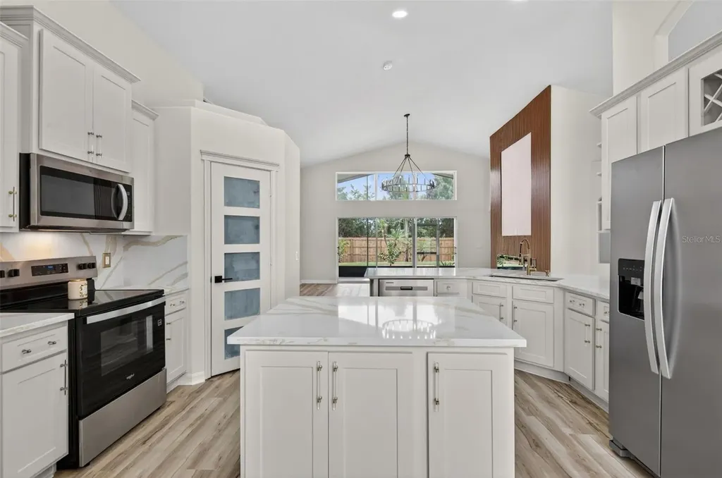 7705 Nottinghill Sky Drive Apollo Beach FL 33572