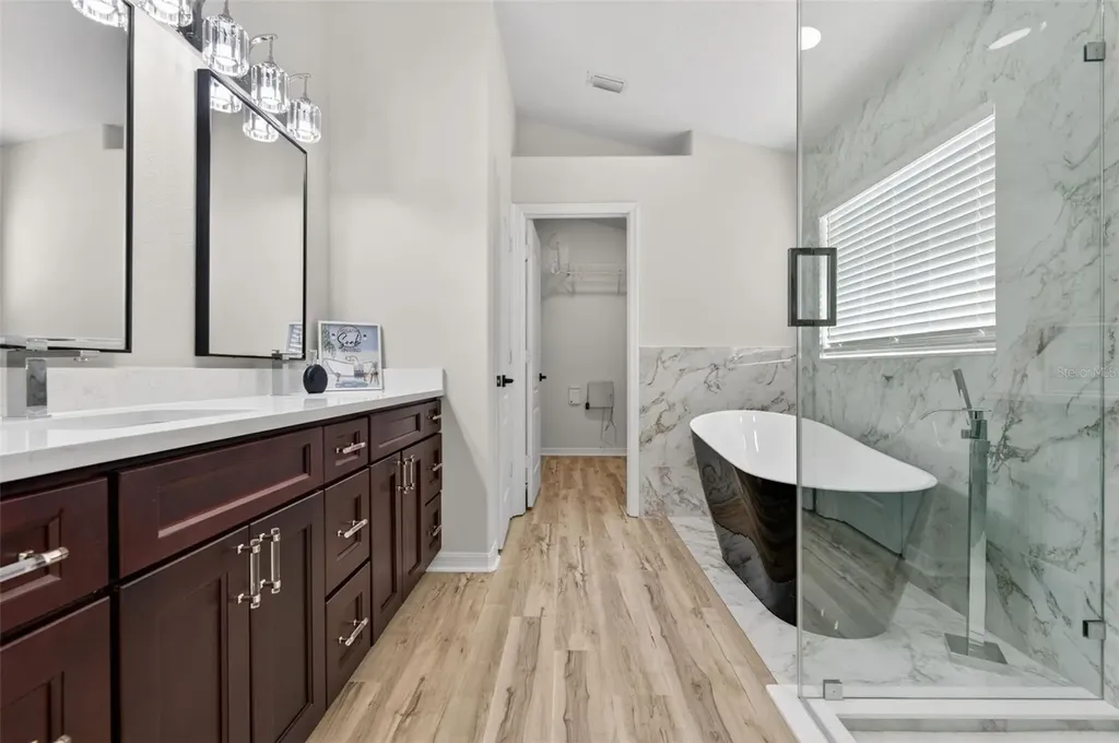 7705 Nottinghill Sky Drive Apollo Beach FL 33572