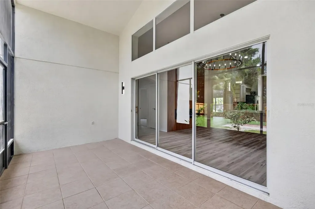 7705 Nottinghill Sky Drive Apollo Beach FL 33572