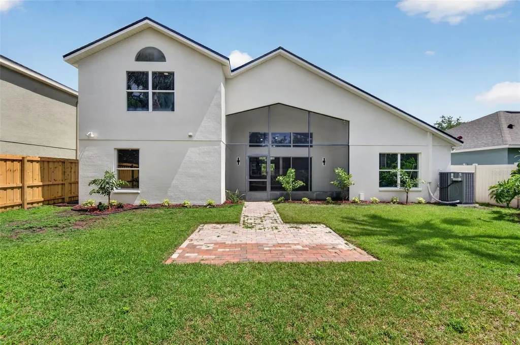 7705 Nottinghill Sky Drive Apollo Beach FL 33572