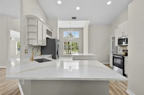 7705 Nottinghill Sky Drive Apollo Beach FL 33572