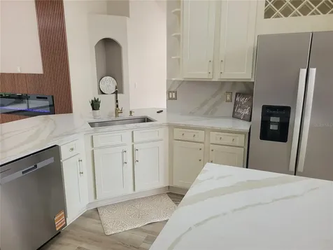 7705 Nottinghill Sky Drive Apollo Beach FL 33572