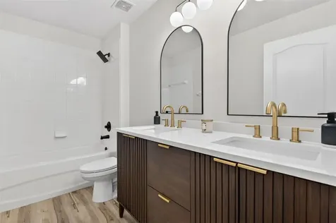7705 Nottinghill Sky Drive Apollo Beach FL 33572