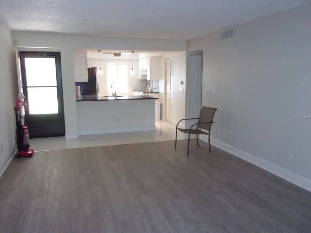132 E Cypress Court Oldsmar FL 34677