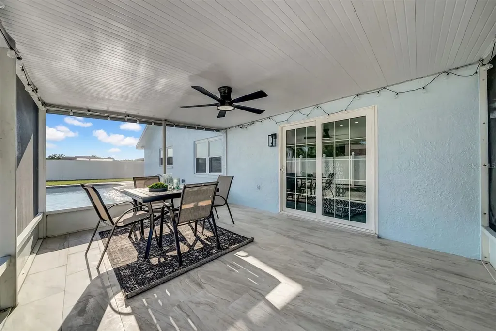 2020 58th Avenue S St Petersburg FL 33712