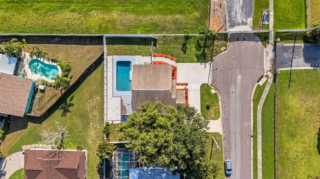 2020 58th Avenue S St Petersburg FL 33712
