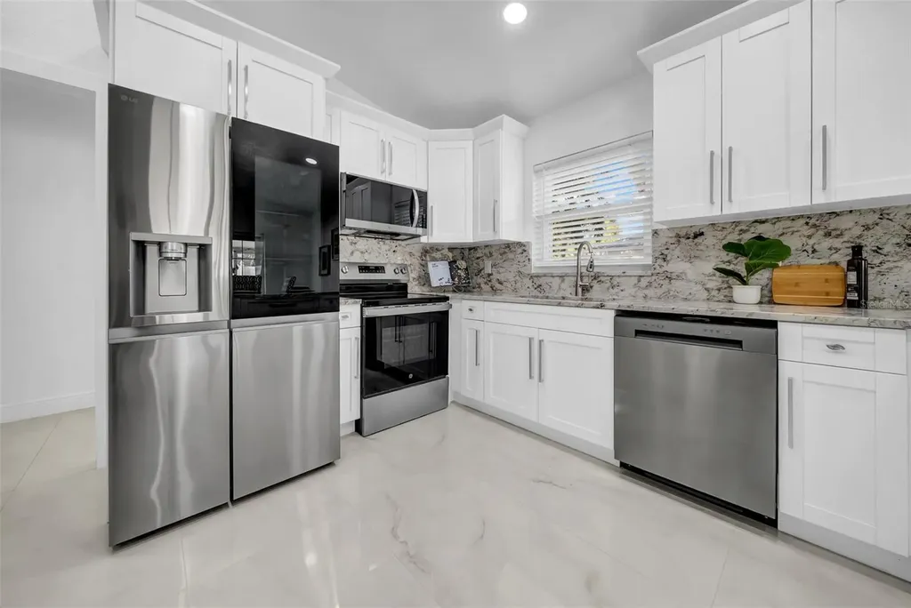 2020 58th Avenue S St Petersburg FL 33712