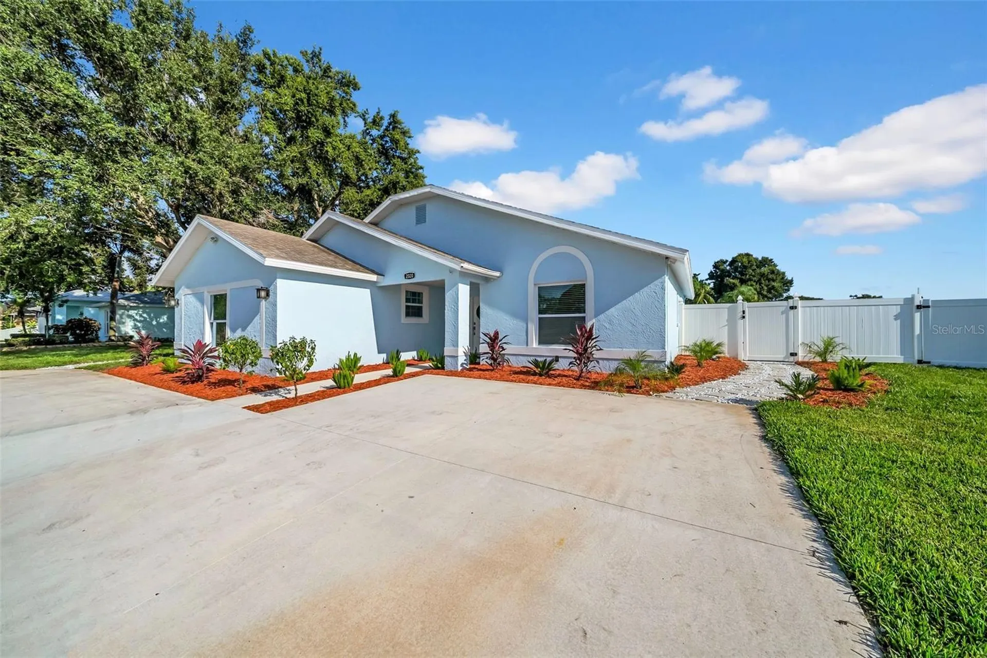 2020 58th Avenue S St Petersburg FL 33712