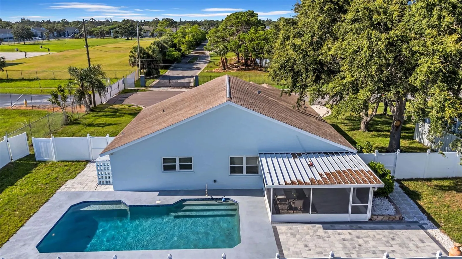 2020 58th Avenue S St Petersburg FL 33712