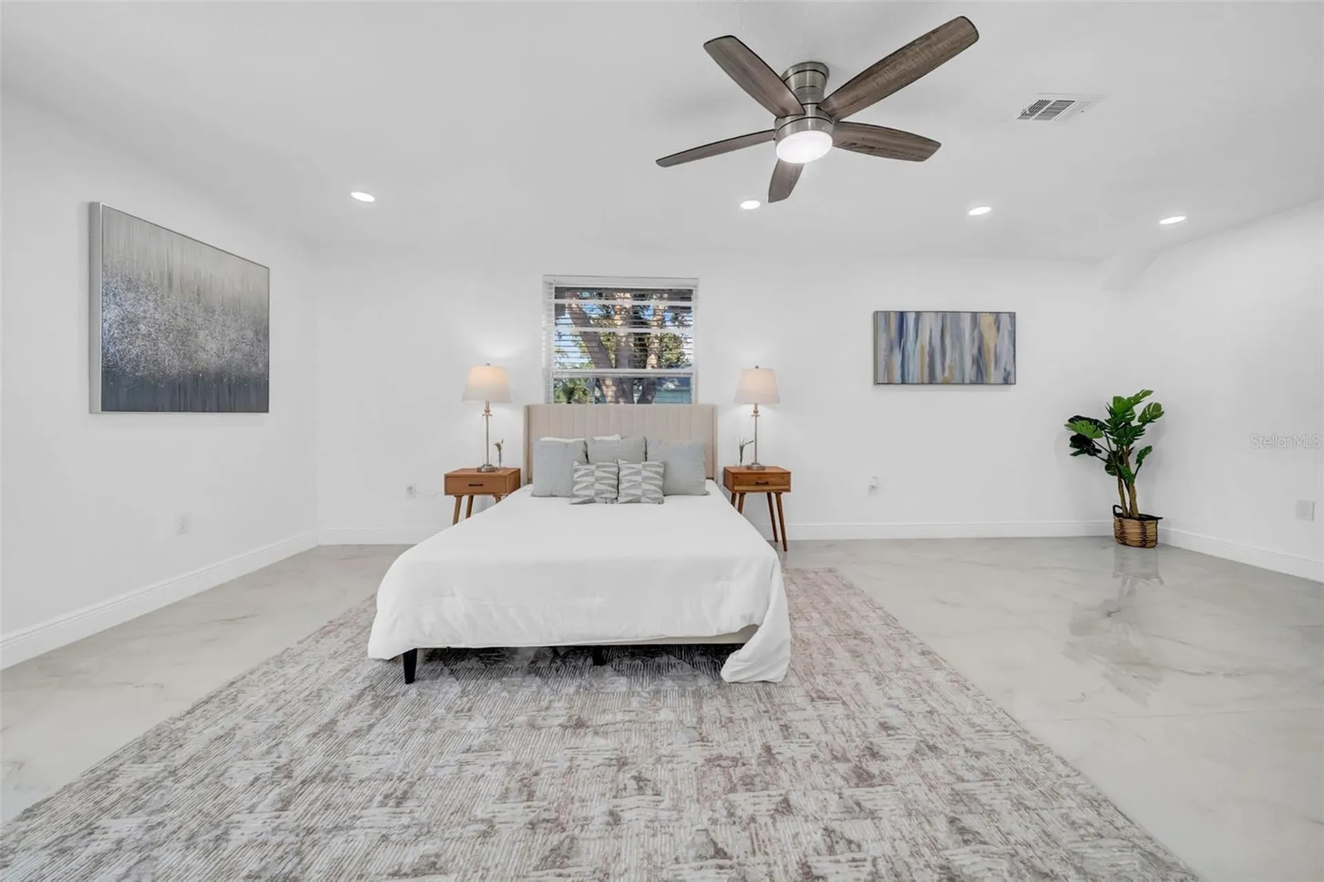 2020 58th Avenue S St Petersburg FL 33712