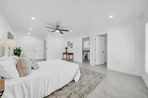 2020 58th Avenue S St Petersburg FL 33712