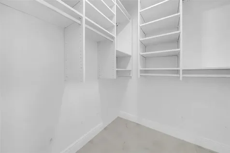 2020 58th Avenue S St Petersburg FL 33712