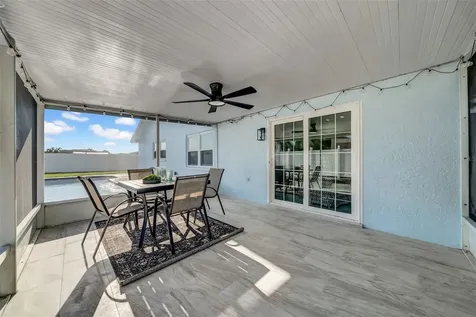 2020 58th Avenue S St Petersburg FL 33712